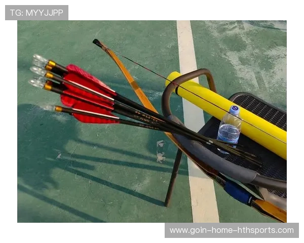 射箭测试靶纸被射出焦坑，网友：热的？