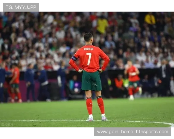 C罗为争冠全力以赴!比赛态度无可挑剔 C罗为争冠全力以赴!比赛态度无可挑剔